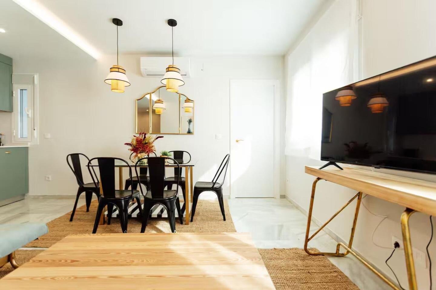 Reformed And Comfy- 2Bd 2Bth- Arenal Lägenhet Sevilla Exteriör bild