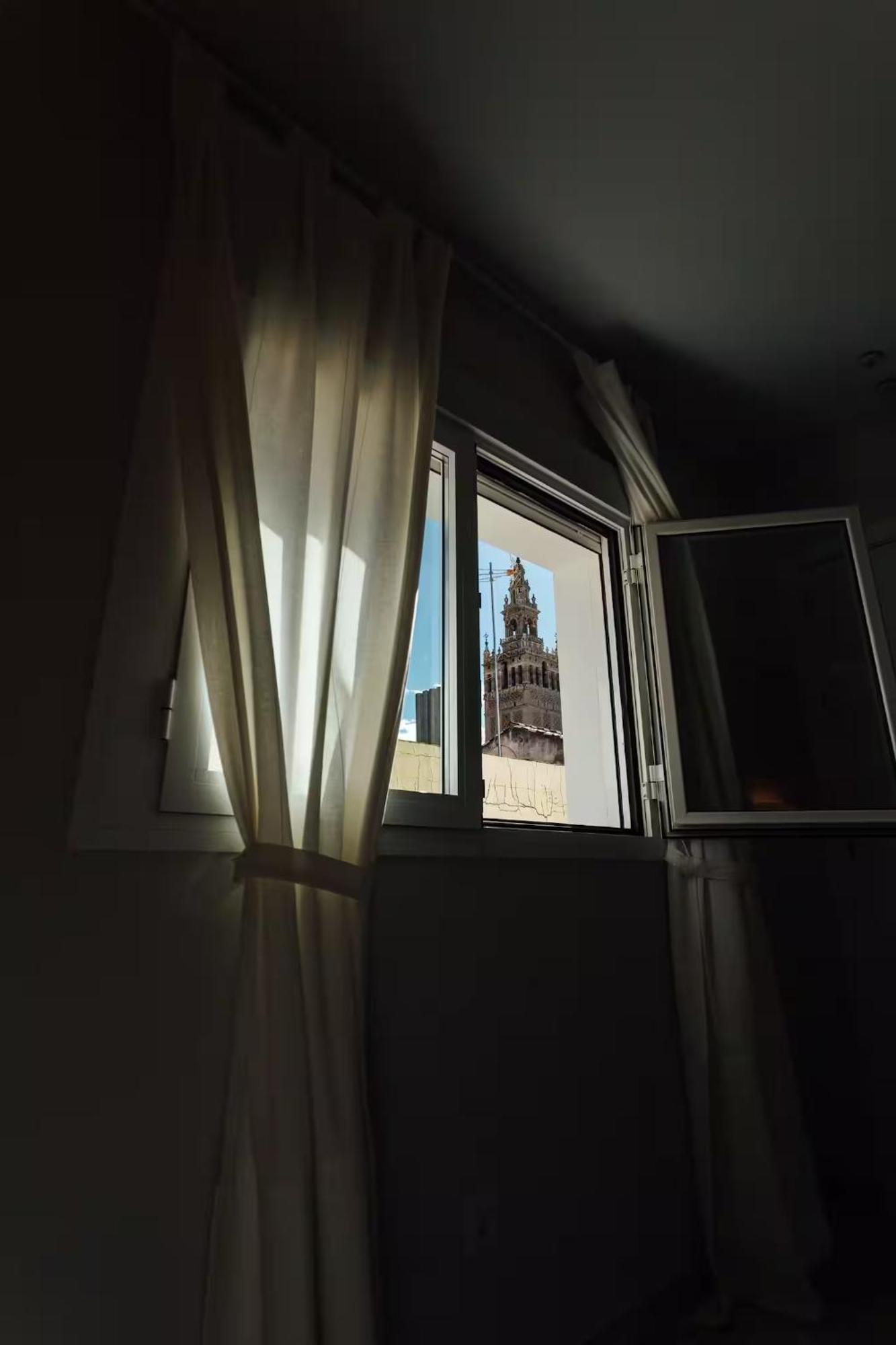 Reformed And Comfy- 2Bd 2Bth- Arenal Lägenhet Sevilla Exteriör bild
