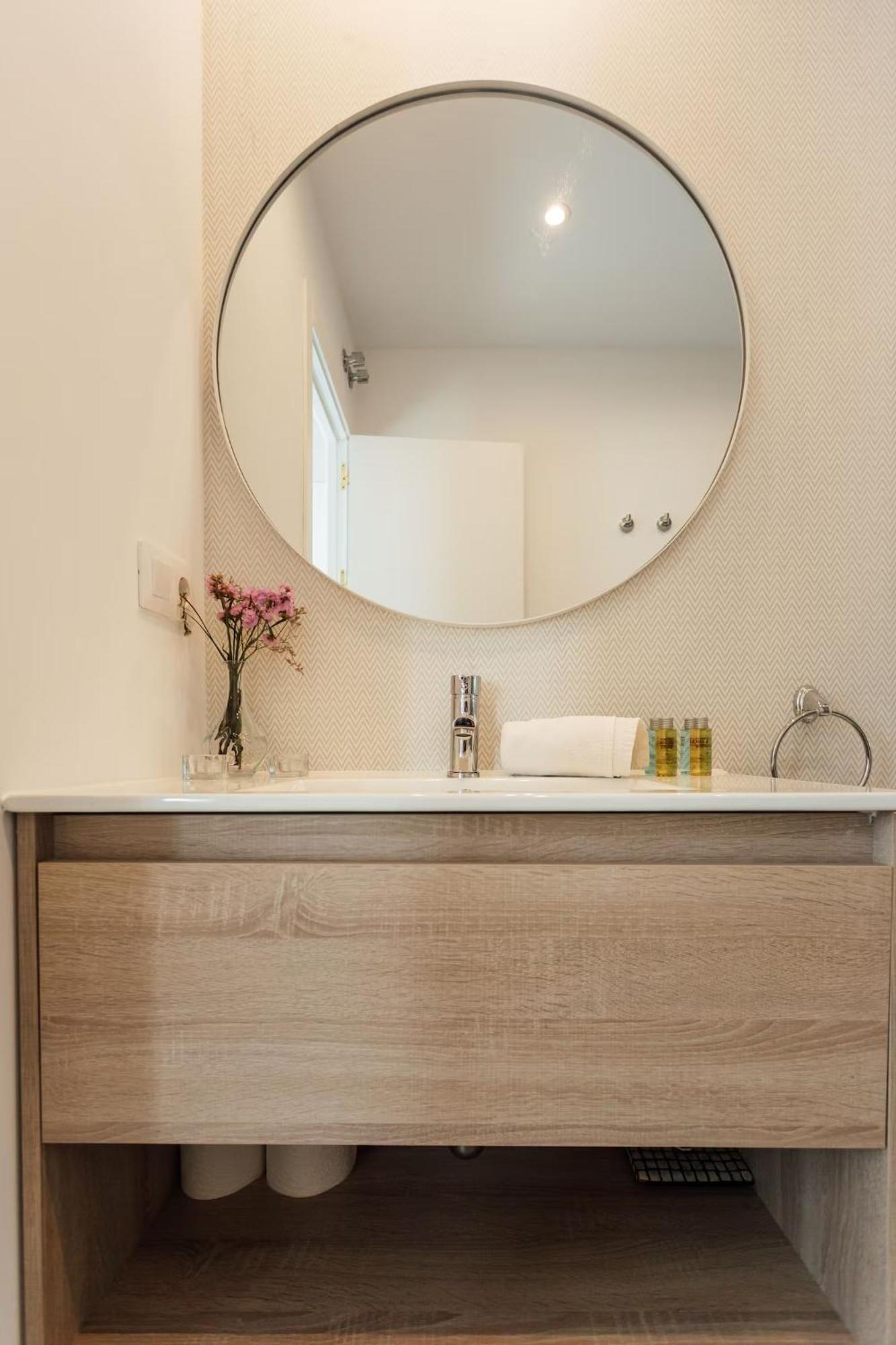 Reformed And Comfy- 2Bd 2Bth- Arenal Lägenhet Sevilla Exteriör bild