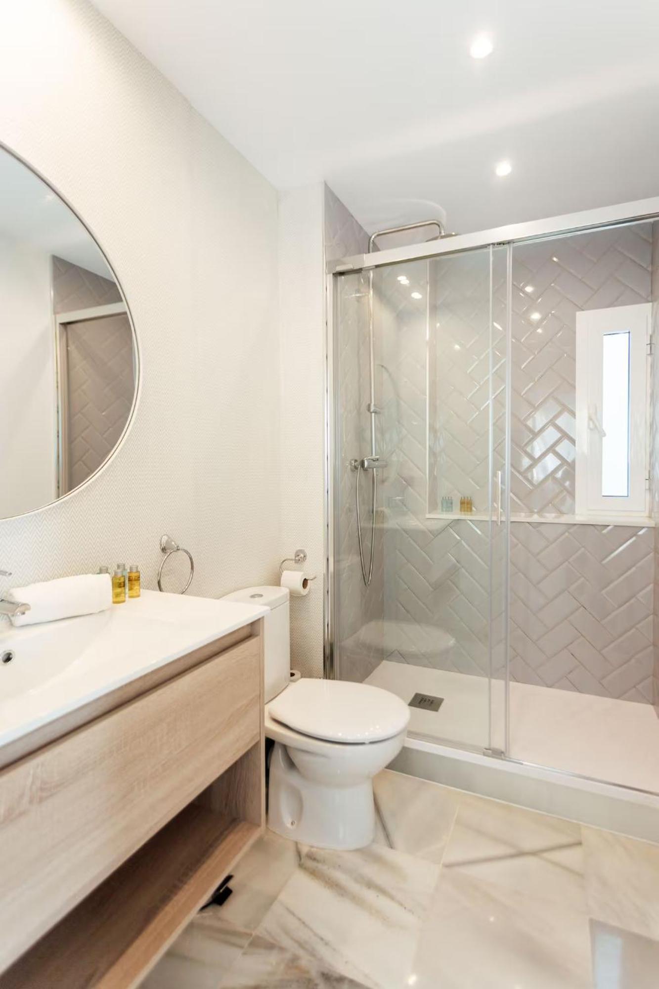 Reformed And Comfy- 2Bd 2Bth- Arenal Lägenhet Sevilla Exteriör bild
